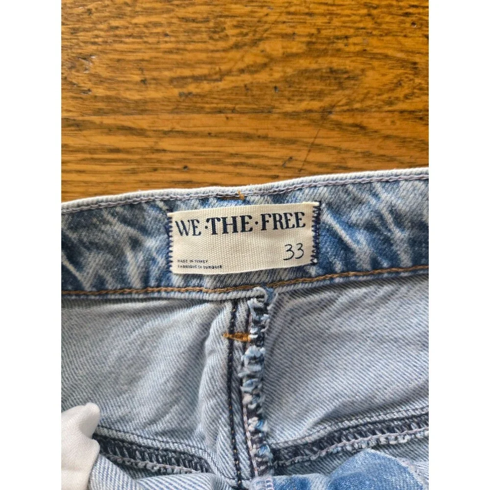 Free People We the Free Zane Midrise Straight Leg Lightwash Jeans Size 33